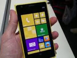 Microsoft Boss Regrets Stopping Release of Windows Phone