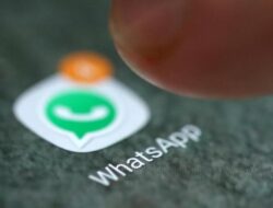 Cara Mengatasi Bingung Melihat Tulisan Berwarna di WhatsApp