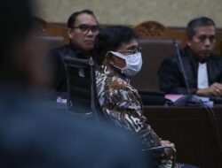 Mantan Menteri Komunikasi dan Informatika Dituntut 15 Tahun Penjara atas Kasus Korupsi Proyek BTS 4G