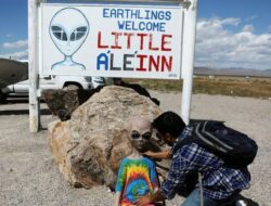 Alien Seharusnya Telah Mengetahui Kehadiran Manusia di Bumi