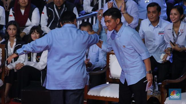 Gibran Viral karena Mengajak Soraki Prabowo Setelah Menjawab Tantangan Anies