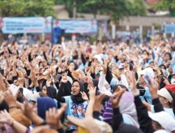 Warga Subang Berbahagia Bertemu Prabowo, Berdoa untuk Kemenangan di Satu Putaran