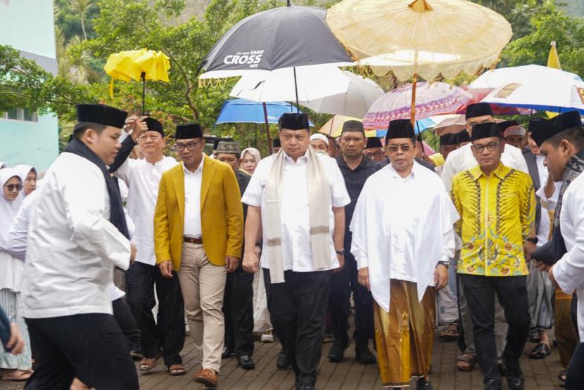 Airlangga Hartarto Menggelar Program Gibran untuk Meningkatkan Literasi Al-Quran di Seluruh Indonesia