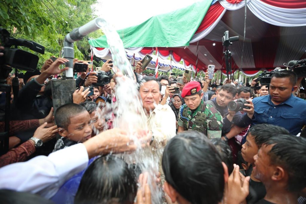 Prabowo Subianto Mengresmikan 15 Titik Sumber Air Bersih di Madura untuk Memenuhi Kebutuhan Masyarakat