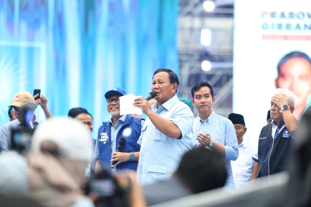 Peringatan Isra Mi’raj, Prabowo Subianto Mendorong Puluhan Ribu Warga di Bandung untuk Berdoa bagi Palestina