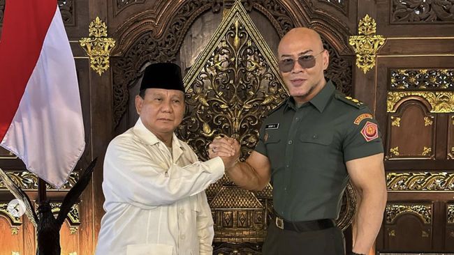 Prabowo Subianto Tertawa Ketika Deddy Corbuzier Membahas Jatah Menteri: Kamu Tidak Punya Potongan, Ded