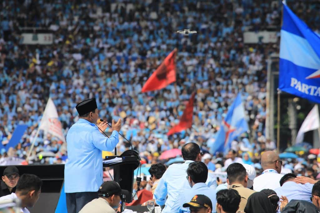 Prabowo Subianto Melakukan Kampanye Awal dengan Menghadiri Kumpulan 600 Ribu Warga di GBK