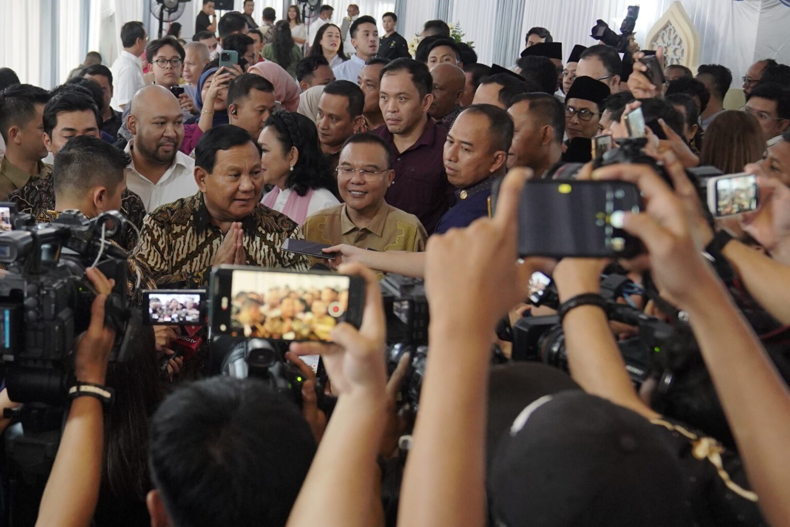 Prabowo Subianto Minta Maaf Lahir Batin ke Rekan-Rekan Media di Hari Kedua Lebaran