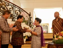 Prabowo Subianto Joins in the Celebration of Titiek Soeharto’s 65th Birthday