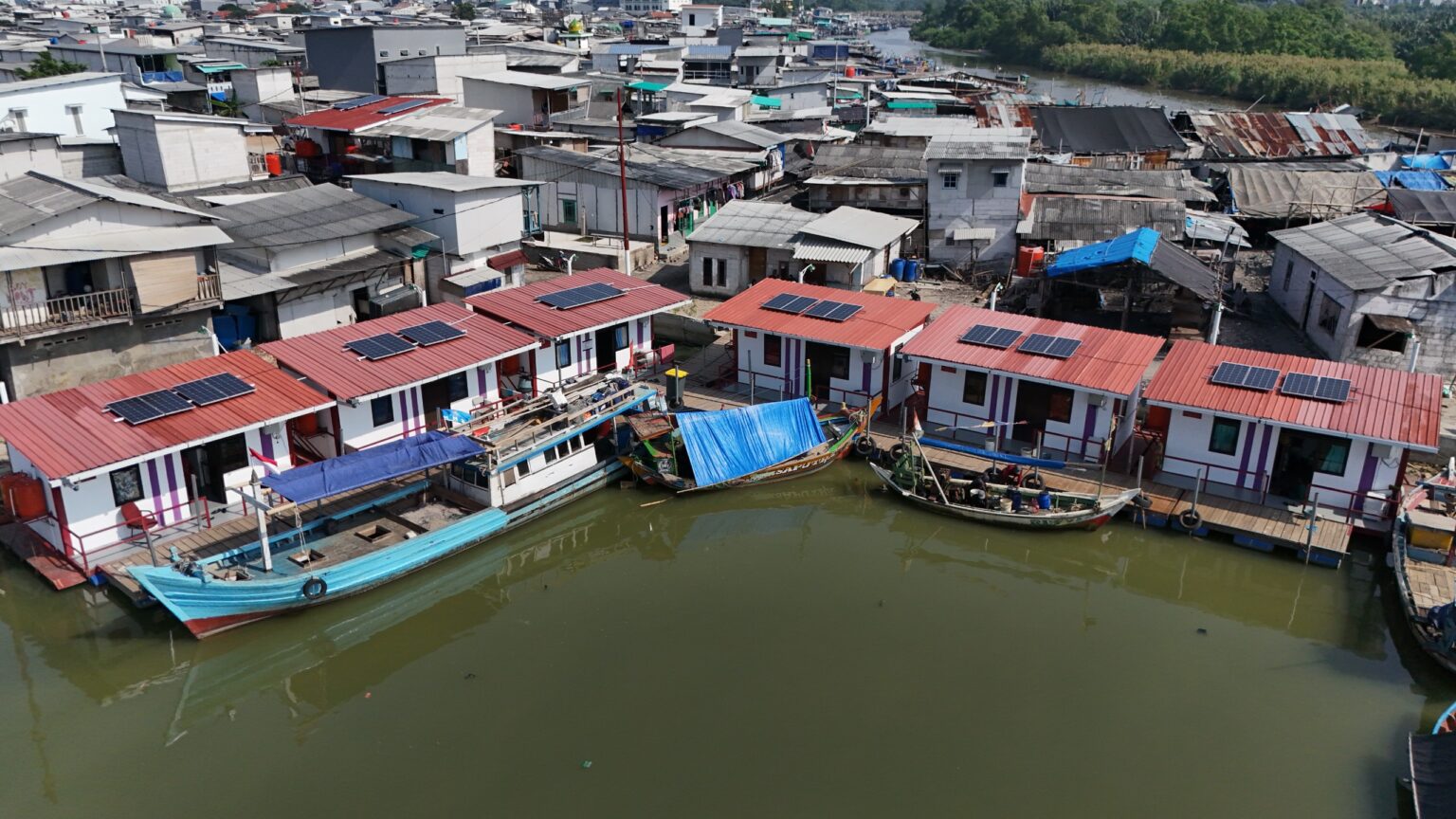 Prabowo Subianto Provides Floating Homes, Village of Jakarta Fishermen Shows Appreciation