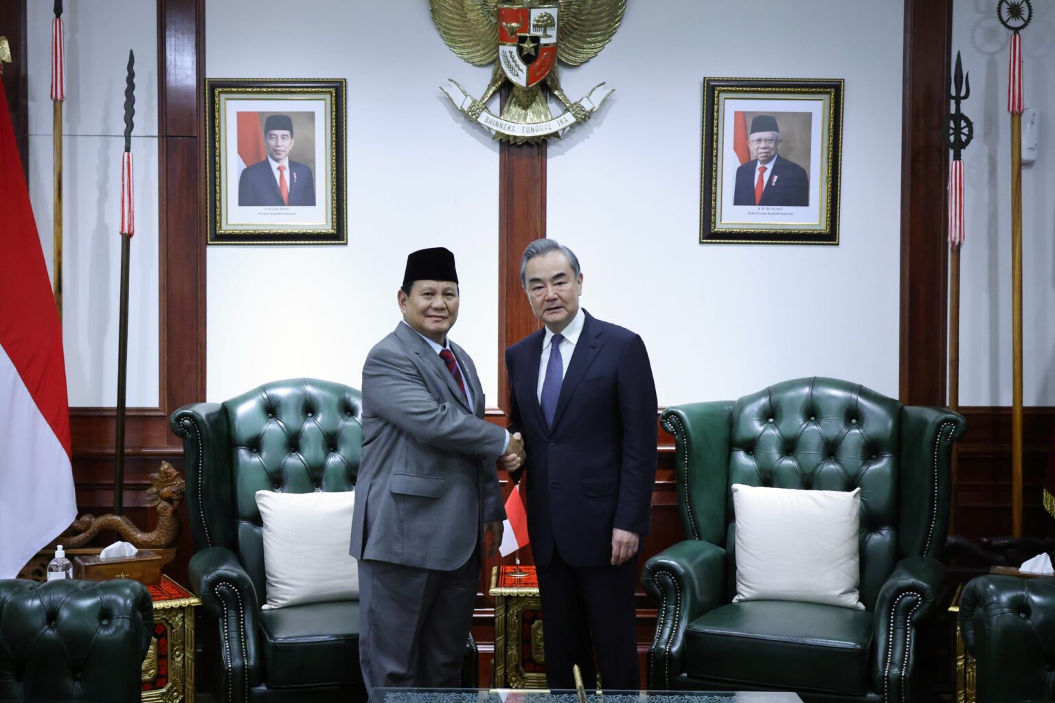 Prabowo Subianto receives Chinese Foreign Minister and is congratulated as President-Elect with record-breaking votes