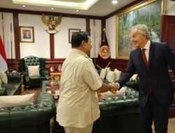 Tony Blair Pays a Visit to Prabowo Subianto at the Ministry of Defense to Extend Congratulations on Presidential Election Win