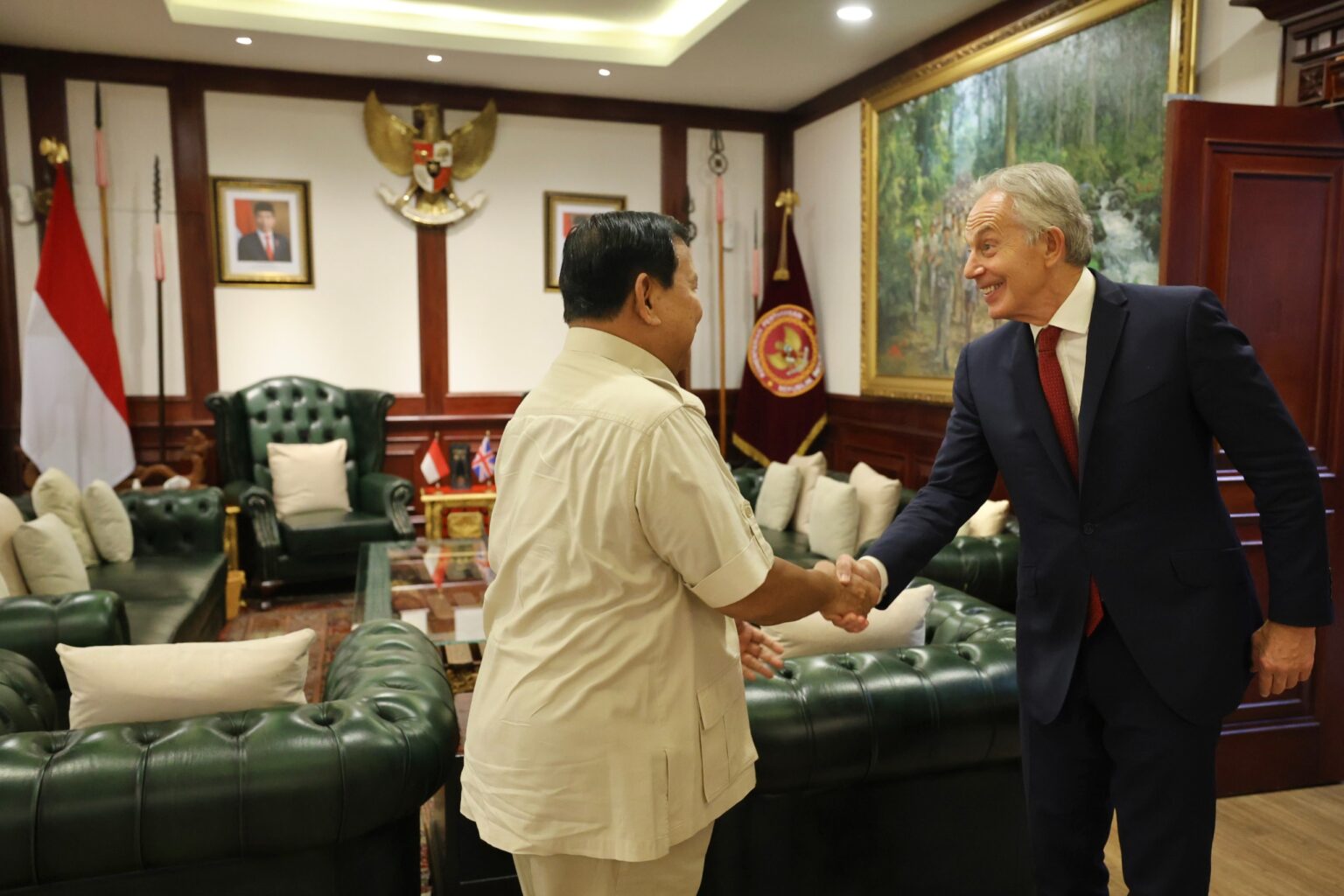 Tony Blair Pays a Visit to Prabowo Subianto at the Ministry of Defense to Extend Congratulations on Presidential Election Win