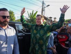 Elon Musk Membayangkan Bumi Tanpa Matahari Di Depan Jokowi