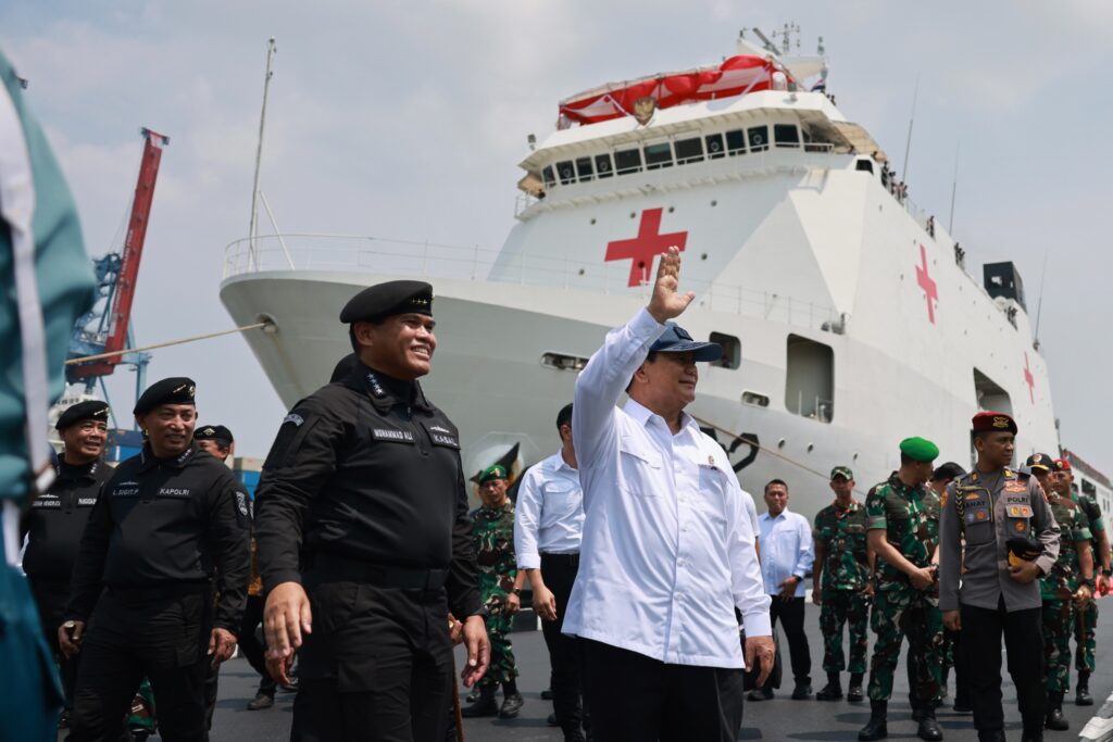 55 Warships and 25 Aircraft Deployed in Spectacular Indonesian Navy Display