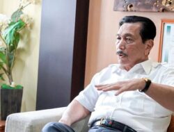 “Luhut Bocorkan Rencana Prabowo 17 Agustus: Reaksi Pejabat?”