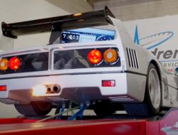 Saksikan Ferrari F40 Perak Mengejutkan di Dyno!