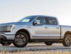 Ford Rugi Miliaran: Mobil Listrik 2025