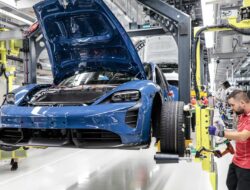 Porsche Kurangi 1.900 Pekerjaan Akibat Lesunya Pertumbuhan Mobil Listrik