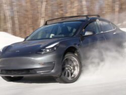 Tesla Model 3: Rekor Baru di Rally Course