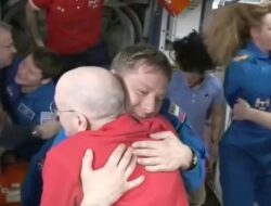 Astronaut NASA Terjebak 9 Bulan di Antariksa: Nasibnya Sekarang