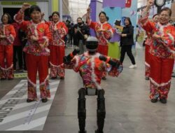 Robot China Sorotan: Pemerintah Buka Isu PHK