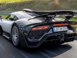 Risiko Kebakaran Mercedes Tarik Sebagian Hypercar AMG One – Apa Penyebabnya?