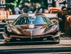Koenigsegg Hypercar Baru Pecahkan Rekor Kecepatan Goodwood