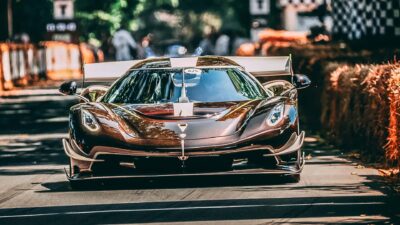 Koenigsegg Hypercar Baru Pecahkan Rekor Kecepatan Goodwood