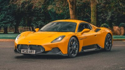 Tips Mengatasi Perasaan Negatif Tentang Supercar Listrik