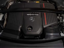 Bos Mercedes Minta Eropa Batalkan Larangan Mesin Bensin