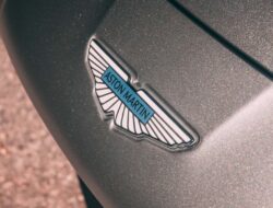 Aston Martin Jual Saham Tim F1 dan Rencana Go Private