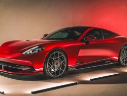 Coupe Baru Karma Dengan Layar Lebih Banyak: Inovasi Terbaru!