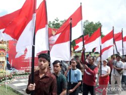Aturan dan Etika Pengibaran Merah Putih: Jangan Kibarkan One Peace