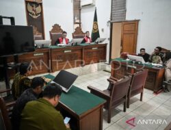 Mentan Gugat Tempo Rp200 Miliar: Kontroversi Berita Beras Busuk