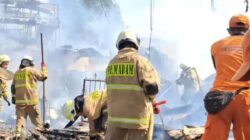 Mengungkap Motif Suami Bakar Rumah di Cakung: Cemburu yang Merusak