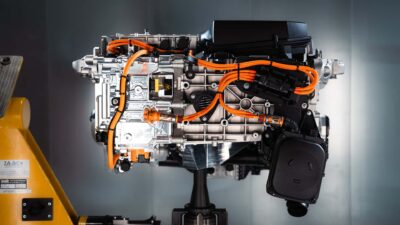 BMW Ungkap Teknologi Bahan Bakar Generasi Baru: Hidrogen Belum Mati